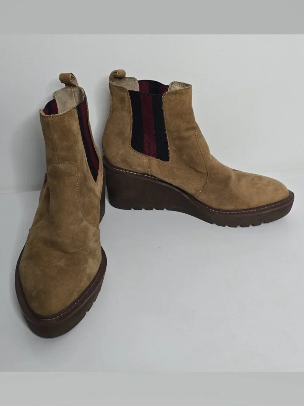 Cecelia New York Gemma Womens 8.5 Slip‎ On Wedge Boots Nutella Suede Bootie